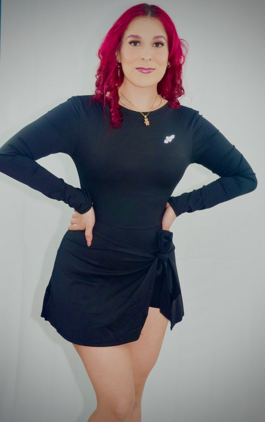 Vestido con lazo y short por debajo