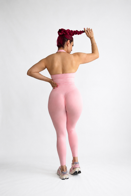 Blusa estilo top con compresión y leggings