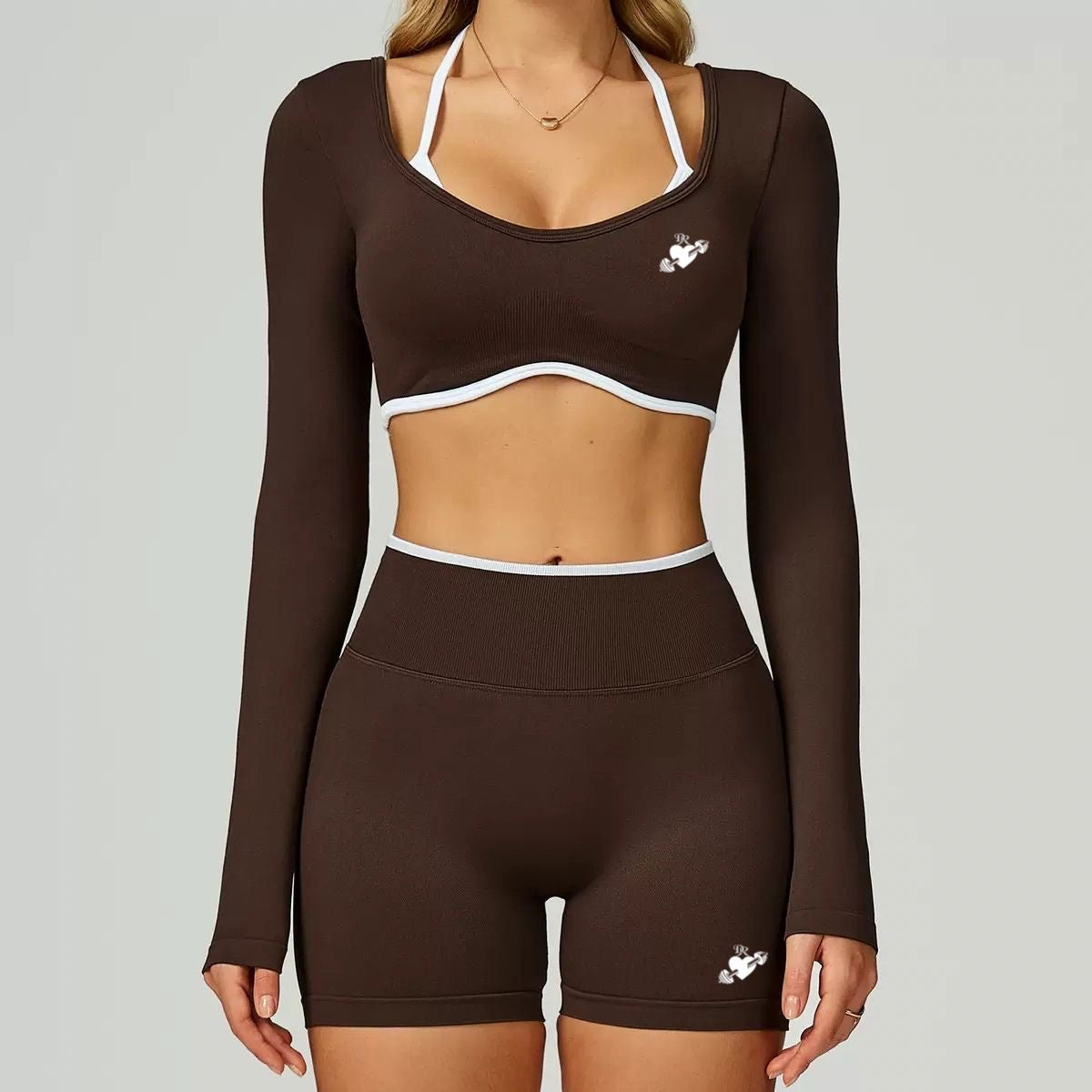 Set con short licra talle alto levanta glúteos