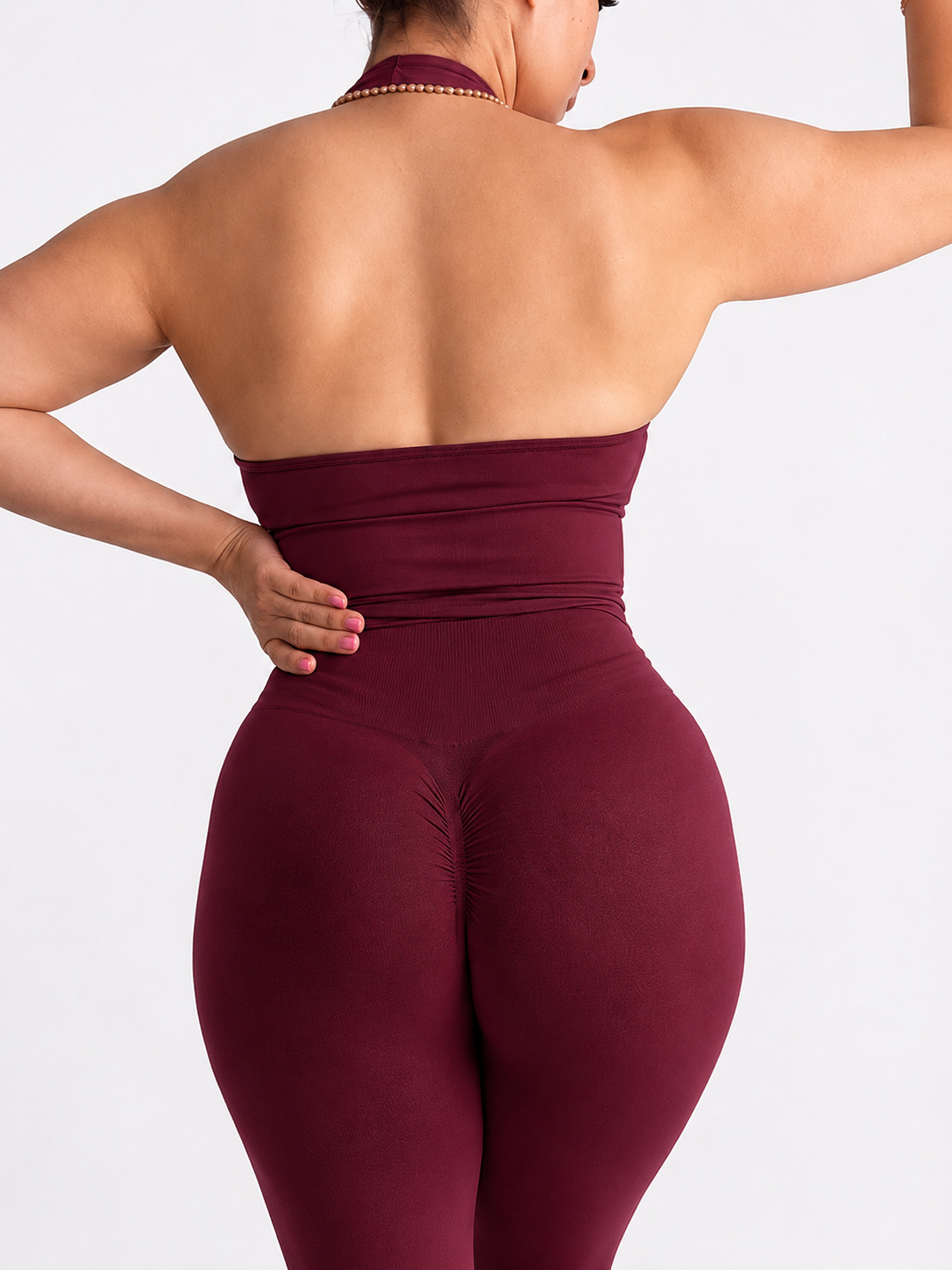 Blusa estilo top con compresión y leggings
