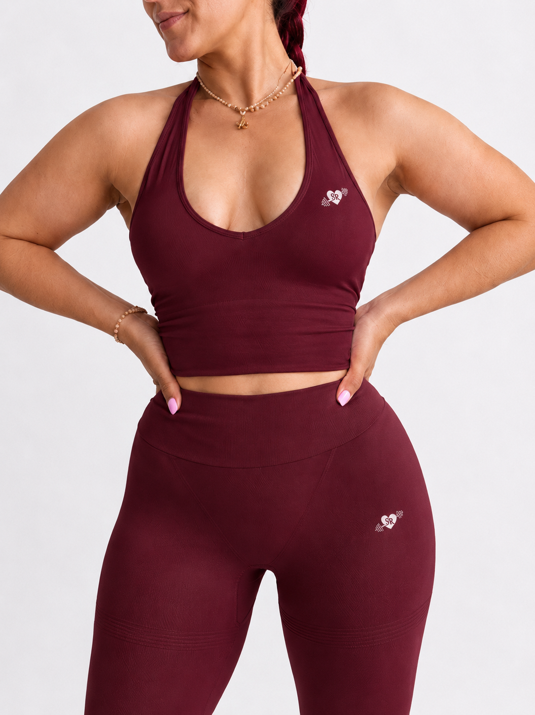 Blusa estilo top con compresión y leggings