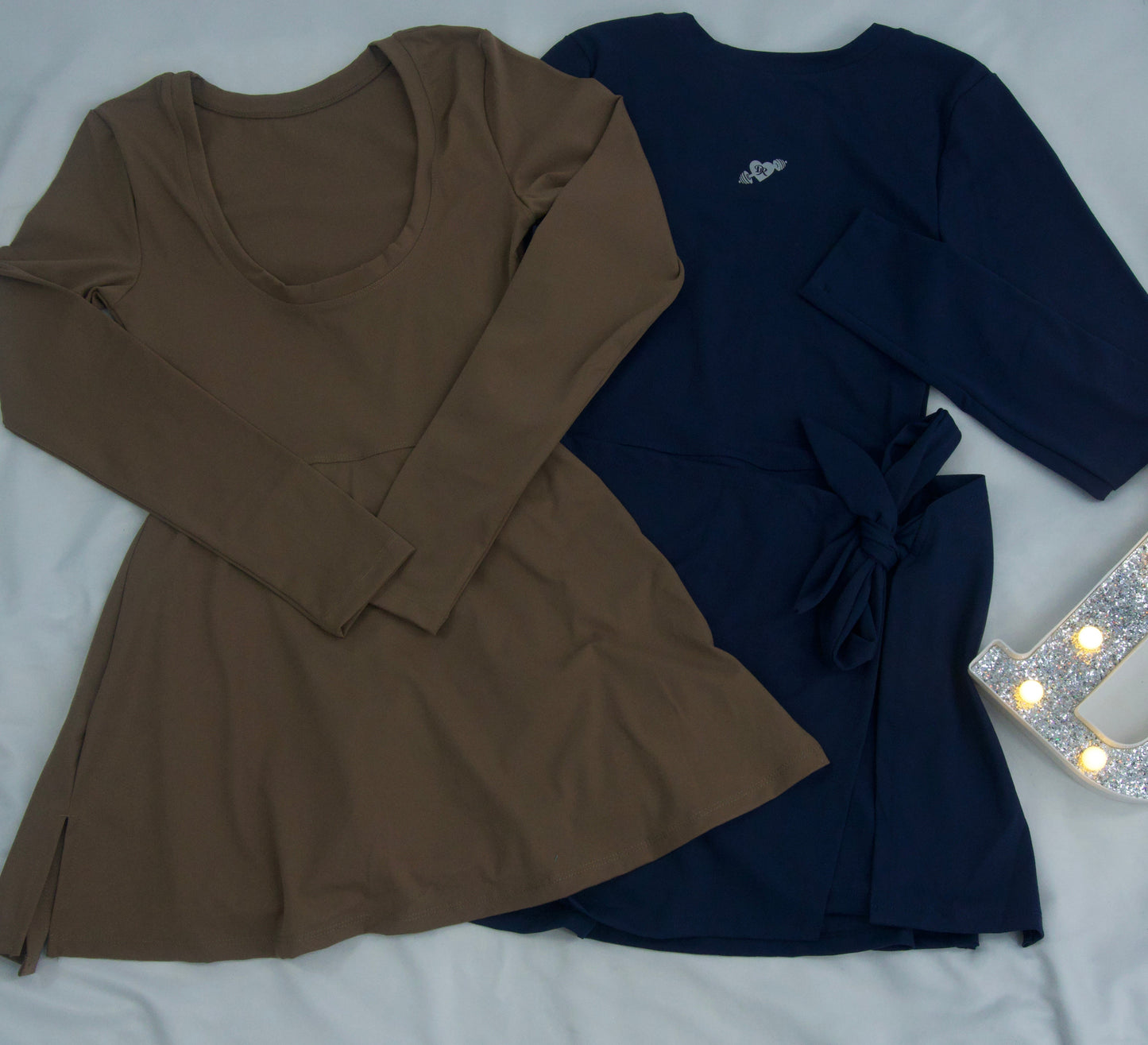 Vestido con lazo y short por debajo
